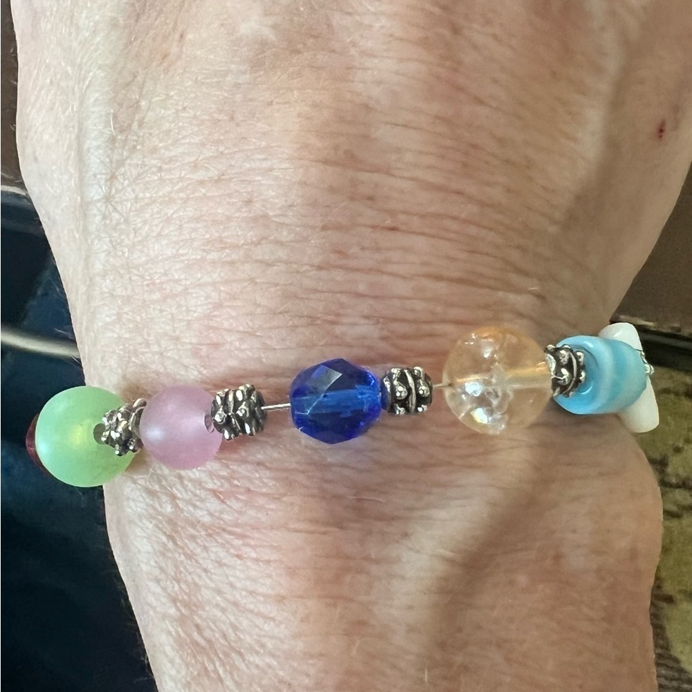 Vintage Pretty Handmade Multicolored Beaded Bracelet